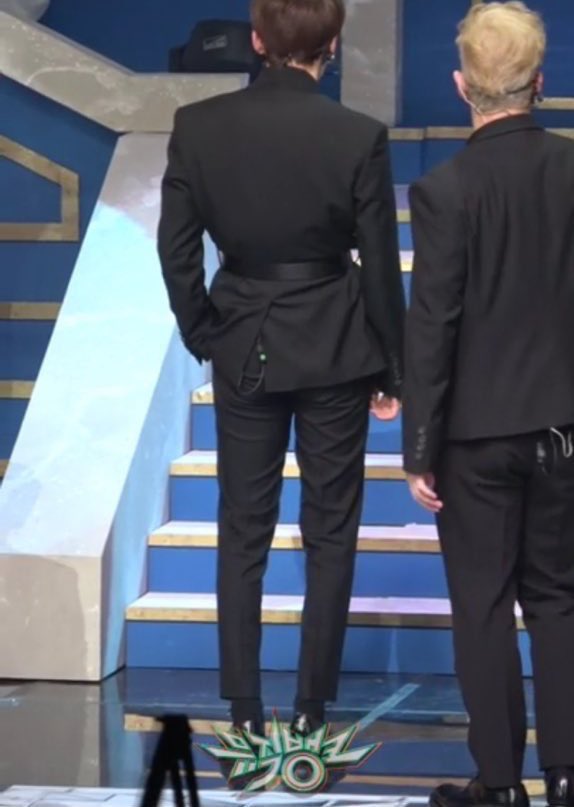 180cm 넘는 남돌봇 tweet media