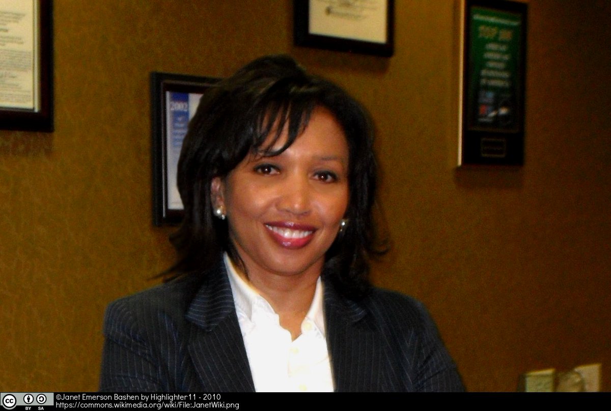 Happy Birthday to Janet Emerson Bashen, American inventor, entrepreneur, and business consultant, and the first black American woman to obtain a software patent 🎂💻📚
#OTD #OnThisDay #DiversityandInclusion #BlackAndSTEM