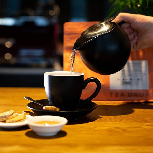 windowswestella's tweet photo. Grab yourself a pot of tea and take a moment to sit down and relax as you enjoy the calming aromas of Lemongrass and Ginger.
-
-
#windowsonwestella #lemongrassandgingertea #teadrop #teapot https://t.co/eRGwGr1kFi https://t.co/0naWMdxk5g