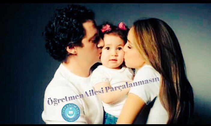 AİLE diyoruz eş diyoruz evlat diyoruz evlat diyoruz sözleşmeli öğretmenlerin AİLE BİRLİĞİ diyoruz... 
 sözleşmeli öğretmenlerin AİLE BİRLİĞİ diyoruz... Aile birliği sağlansın.
<a href="/RTErdogan/">Recep Tayyip Erdoğan</a> 
<a href="/ziyaselcuk/">Ziya Selçuk</a> <a href="/safran1958/">Mustafa SAFRAN</a>
 @hmzaydg
 <a href="/tcmeb/">Millî Eğitim Bakanlığı</a>