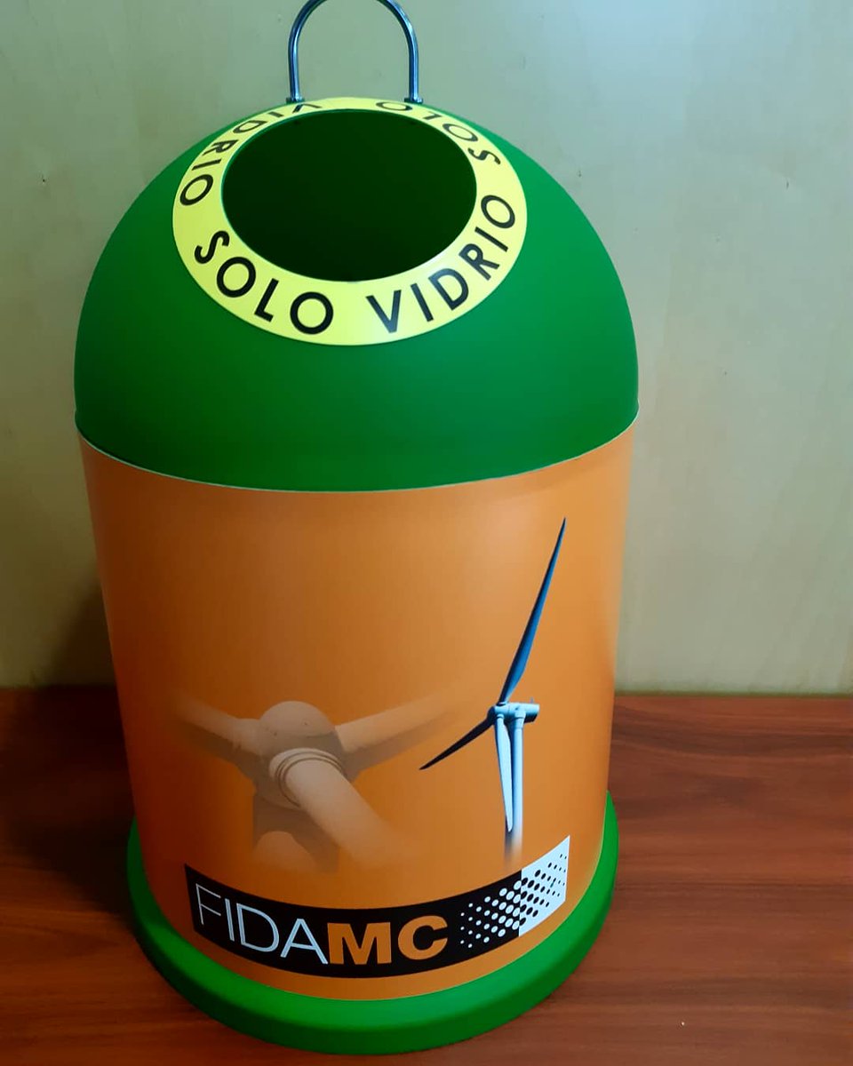 FIDAMC_'s tweet image. Como parte de nuestro compromiso con el #medioambiente hemos instalado iglús de #ecovidrio en las salas de reuniones de #Fidamc y hemos regalado uno a todos nuestros empleados para sigan con las buenas costumbres del #reciclaje en sus hogares 👍 #FidamcAmbiental @ecovidrio
