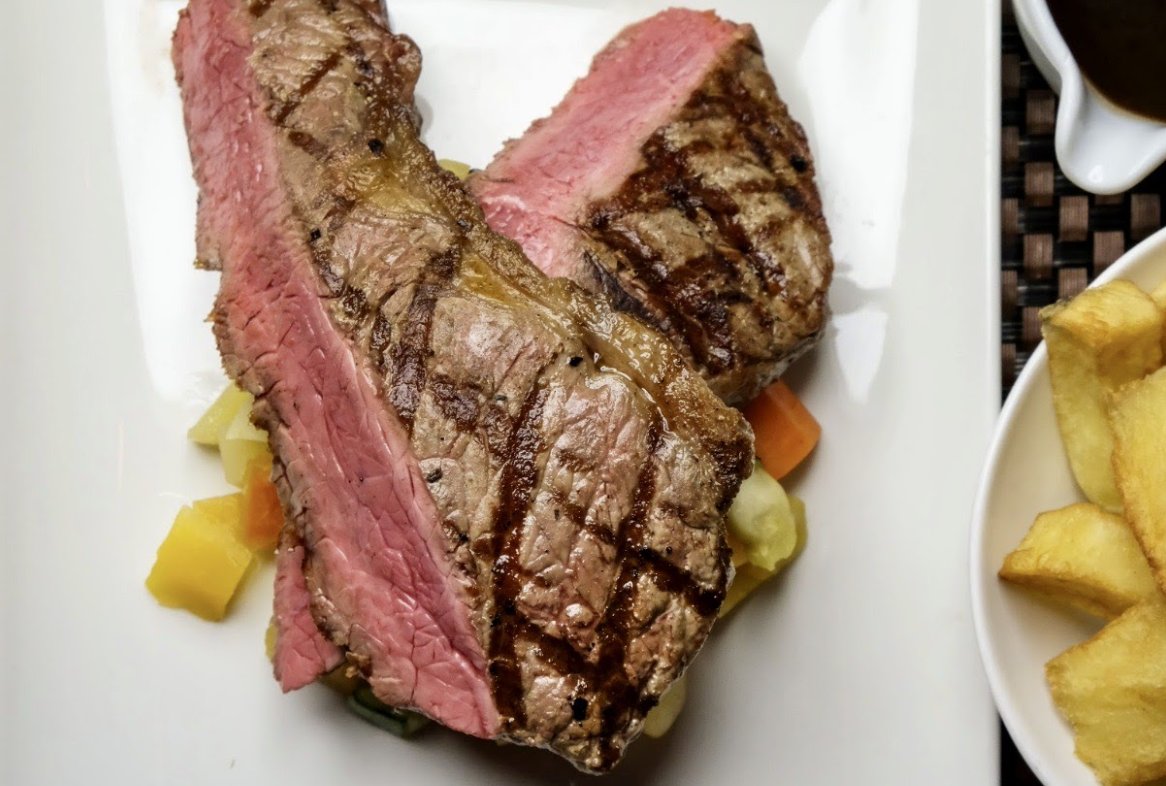 Sometimes only a juicy steak &amp; a bottle of red, will do! 🥩🍷Luckily for you, tonight is GRILL NIGHT at Barolo Grill! Every Wed from 5pm, we are serving up prime Scottish beef, starting from £40 per couple with all the trimmings &amp; a bottle of house wine. 

barologrill.co.uk/events