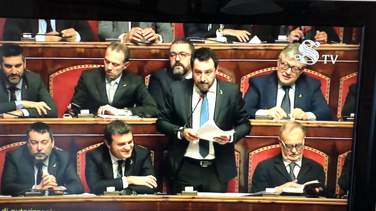 maurogrosa's tweet photo. #iostoconsalvini https://t.co/xbPdMY0fQt