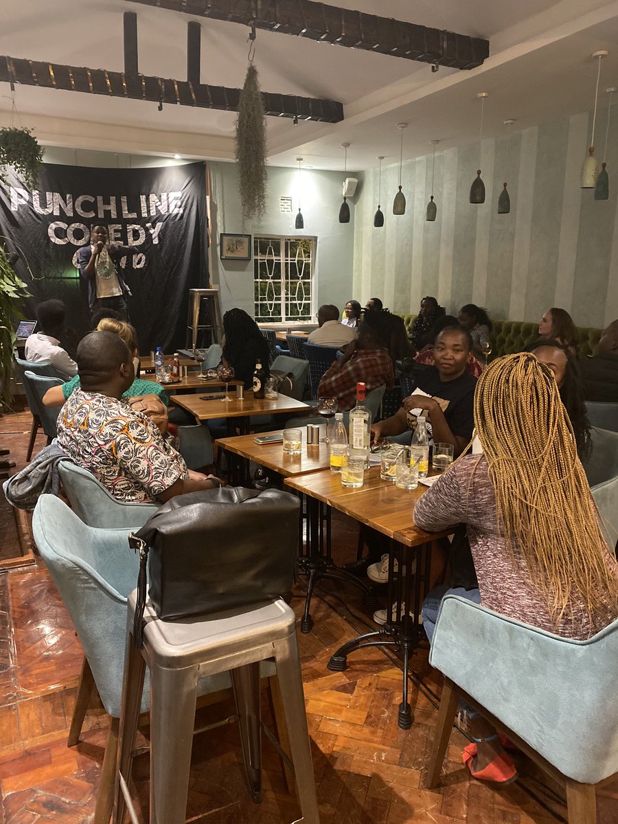 The #punchlinecomedyclubnairobi  will be back this evening for our Wednesday Wine-Down!

Come laugh with us! 🍷🍺
#twograpesnairobi
#uncorkthemoment
#wednesdaywinedown 
#wineandlaughs