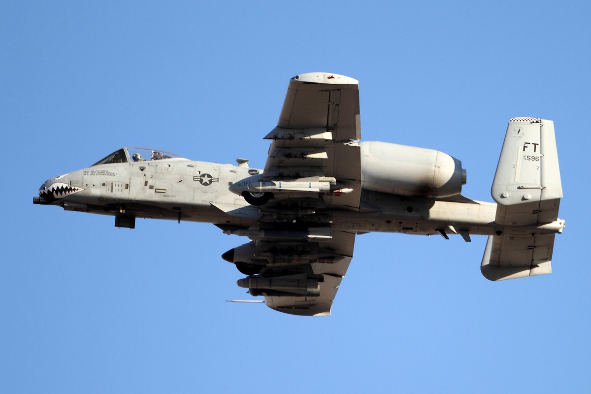 look9112's tweet image. #WarthogWednesday
#a10thunderbolt
#aviationgeek