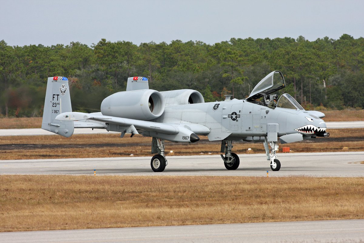look9112's tweet image. #WarthogWednesday
#a10thunderbolt
#aviationgeek