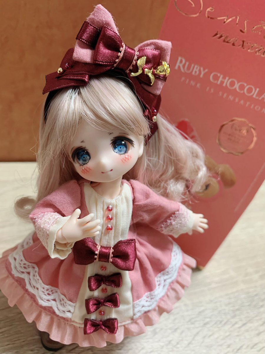 k_rr525's tweet photo. ラトナ様(@jewelmagic_rtn)のプレゼント企画で、ルビーチョコレートのワンピースセットとご縁を頂きました✨ルビーチョコは長年の研究で見出されたチョコなんですよね💡沢山の努力や苦労から生み出されたであろう繊細で美しいデザインのお洋服に、ぴったりなイメージ🥰有難うございました🙇‍♀️#jewelmagic https://t.co/wDbwem20Kh