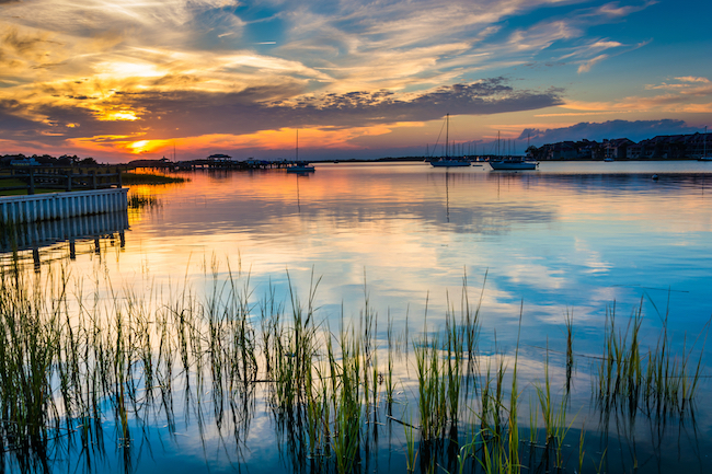 FlipBizChat's tweet photo. "Best areas for catching fish? This and 9 more tips in: " https://t.co/RifZv1lClZ #kayaking #travel #CharlestonSouthCarolina https://t.co/W08unD1QHo