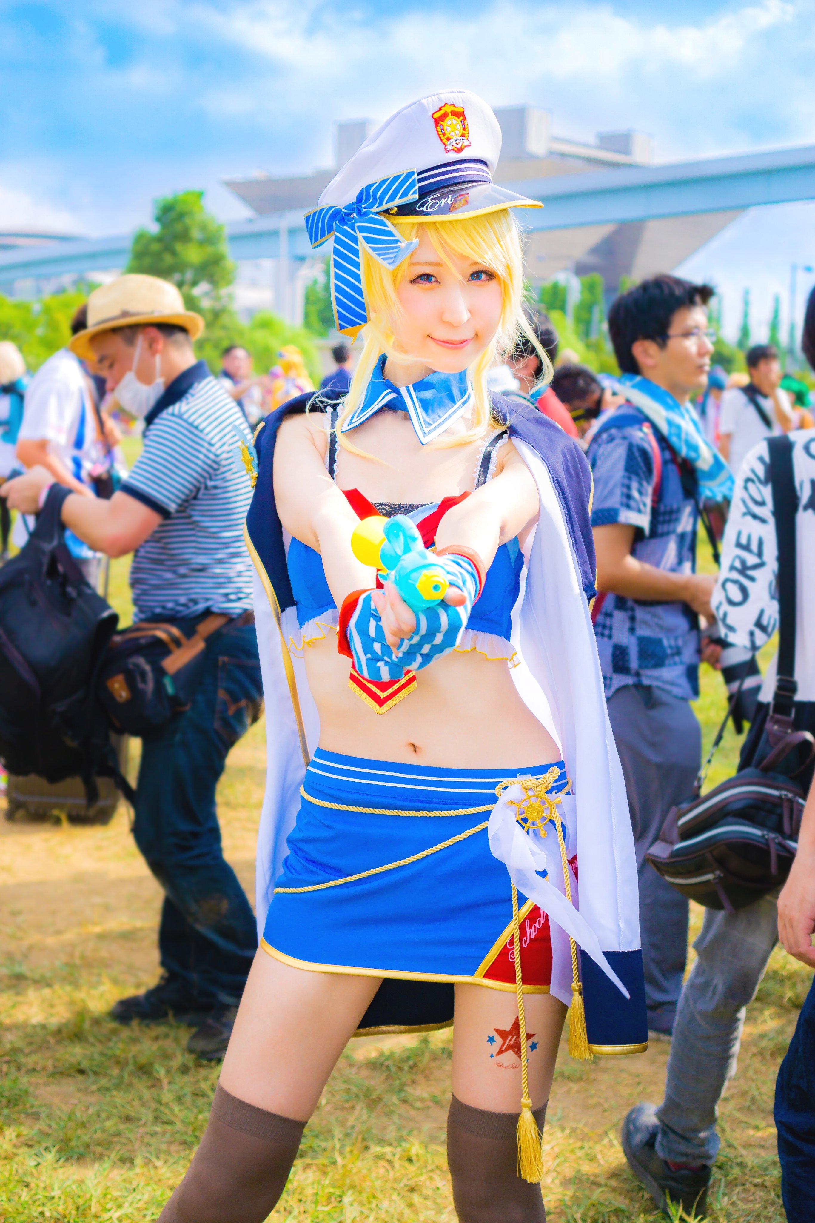 ラブライブ スクスタ コミケ 絢瀬絵里 缶バッジ 12点 ノーマル サイン入り ラブライブ！ シリーズ 15周年×東京駅一番街 絢瀬絵里 缶バッジ