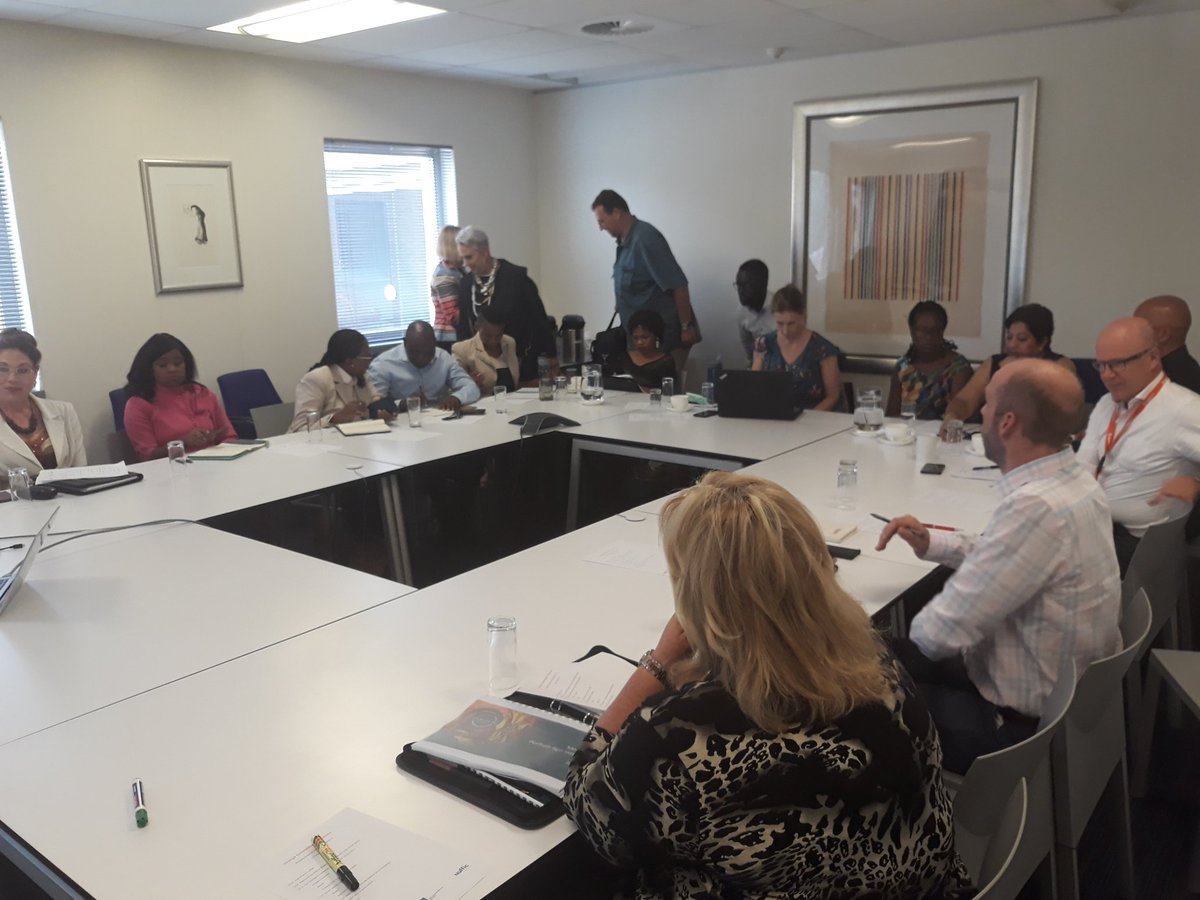 mervinbakker's tweet image. The #orangeknowledgeprogramme is about half way.  A good moment to sit down with South African stakeholders to discuss progress in projects and look forward to the coming two years #water #agriculture #cocreate