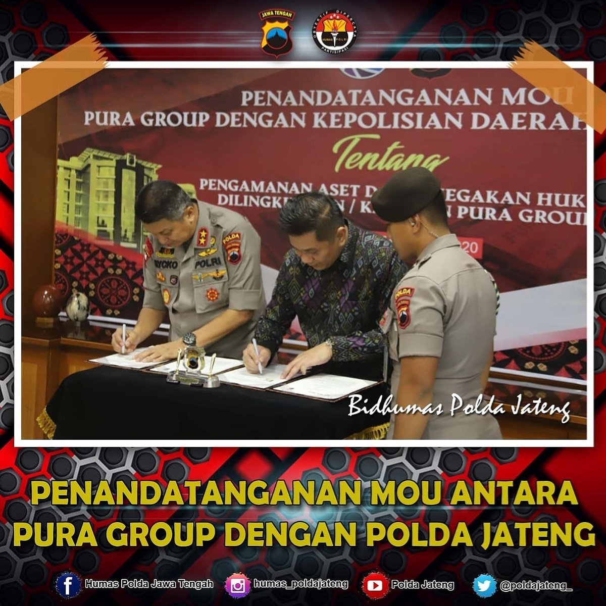 HitamputihC's tweet photo. Kapolda Jateng menghadiri Penandatanganan MoU antara Pura Group dengan Polda Jateng tentang Pengamanan Aset dan Penegakan Hukum dilingkungan Pura Group di Kantor PT Pura Group Kudus, Rabu (12/2/2020). https://t.co/HsB2rqUSLN