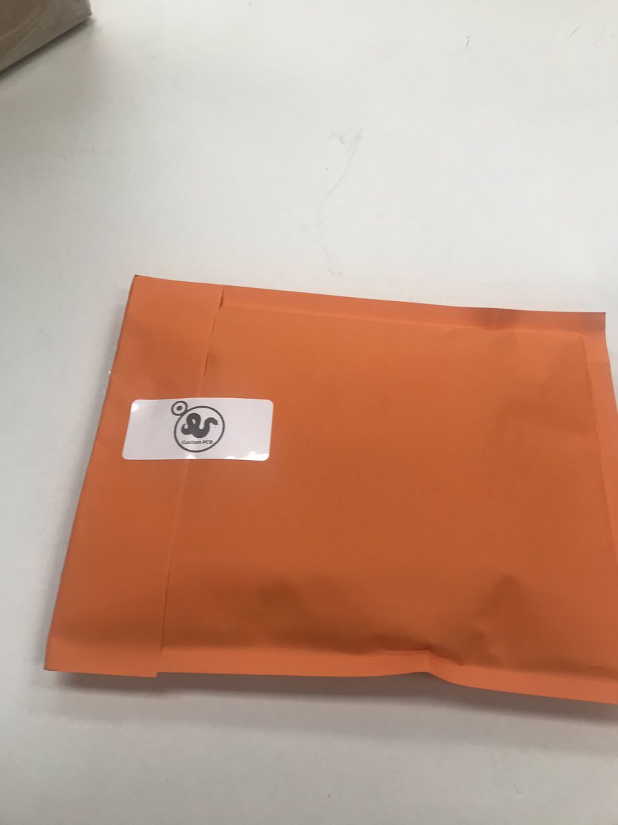 Another custom PCB off to Germany 🇩🇪 
We offer a tracked delivery service via UPS to any international customers 
#UKManufacturing #Ragworm #CustomPCB