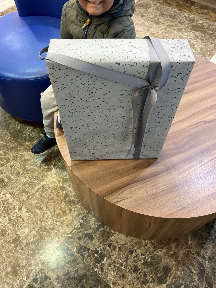 #تحقيق_أمنيه 
الطفل تميم 
بلاستيشن 🎮
دعواتنا له بـ الشفاء والعافية،
وكتب الله اجر 
من ساهم في تحقيقها 💛