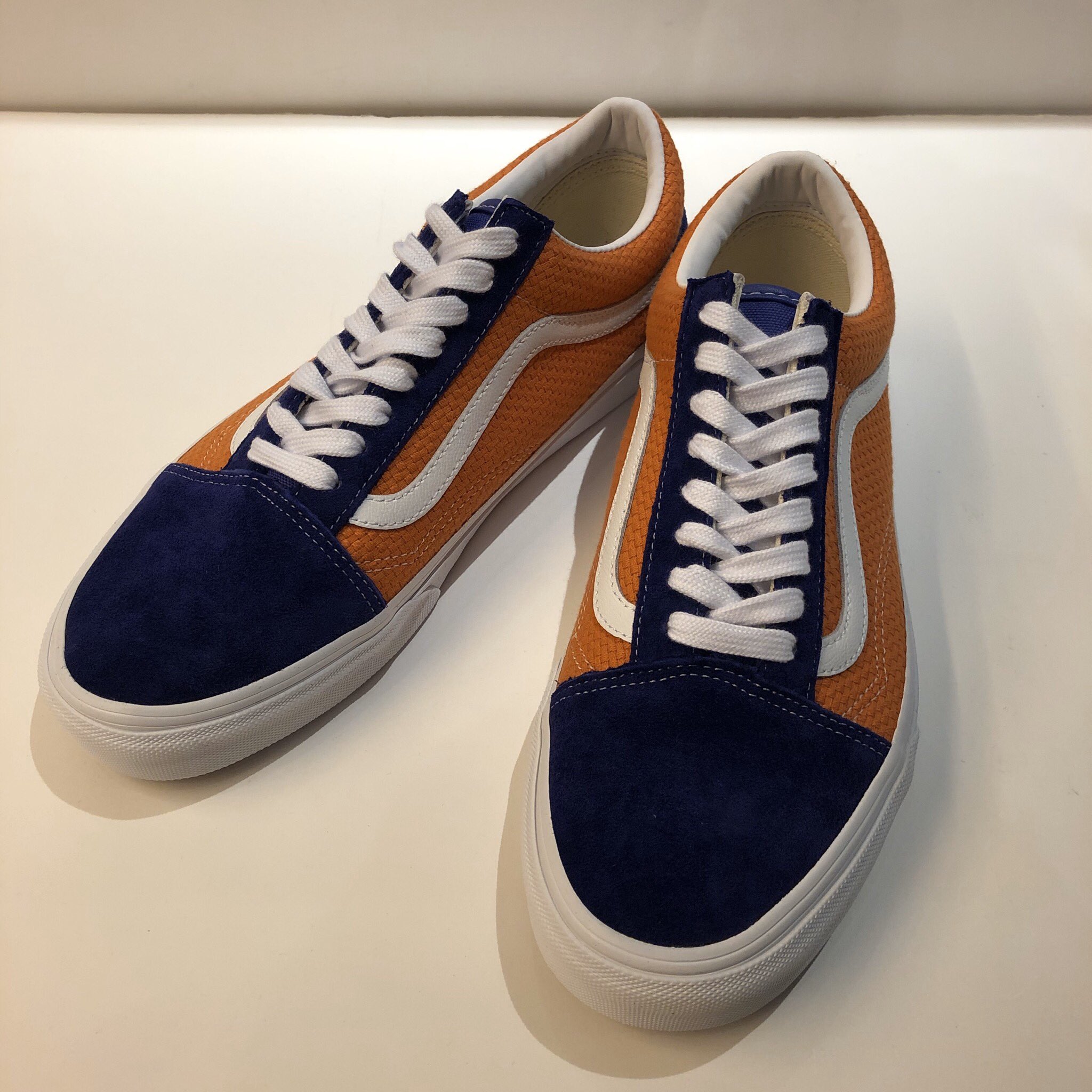 名古屋parco 名古屋パルコ Rt Mspc Nagoya Vans Vansの新作のご紹介です アッパーにはスエードのキャンパスを使用 生地の切り替え ステッチ使いが味わい深いデザインになっております これからの季節に目を惹く一足です 是非店頭でお試し