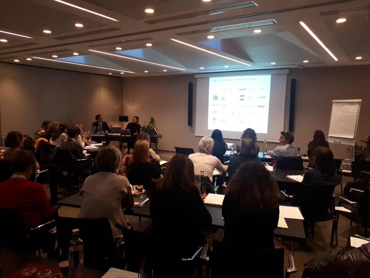 <a href="/EgonZehnder/">Egon Zehnder</a> @GE_Italia <a href="/Linklaters_Ita/">Linklaters Italy</a> <a href="/LSEGplc/">LSEG</a> @Liuzz_a <a href="/ClaudiaParzani/">claudia parzani</a> @paola_mascaro <a href="/barbarafalcomer/">Barbara Falcomer</a> <a href="/paola_castello/">Paola Castello</a> <a href="/mariopellizzari/">Mario Pellizzari</a> @BorsaItalianaIT <a href="/A_Monfreda/">Annalisa Monfreda</a> <a href="/federica_troya/">Federica Troya</a> <a href="/AnnaTrolese/">Anna T</a> La lezione di #InTheboardroom prosegue con Roberto Giacomelli, Associate Partner <a href="/EY_Italy/">EY Italy</a> che ci parla di nonfinancial information e bilancio integrato.