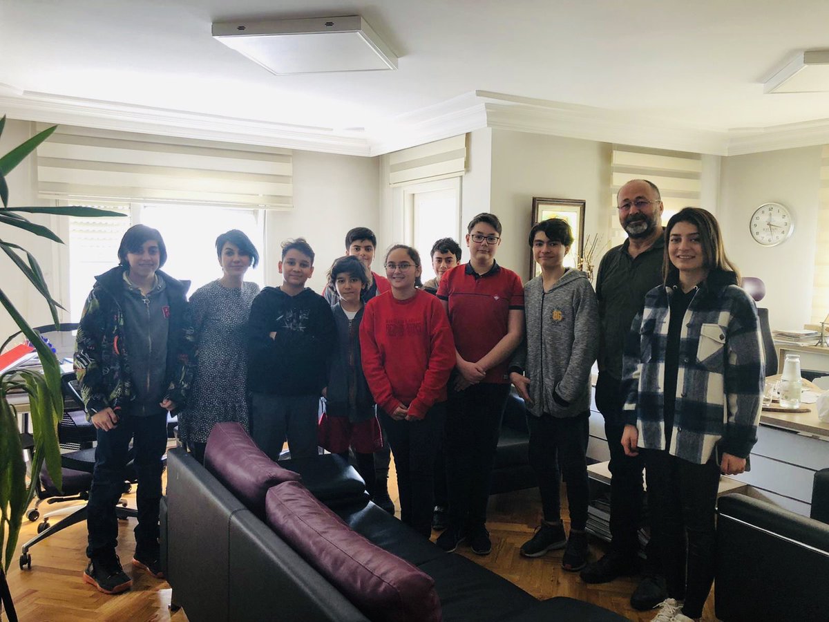 izmirbahcesehir's tweet image. Red Wolf robotik takımımız geliştirdikleri yenilikçi FLL projeleri hakkında danışmanlık almak için mimarlık ofisi ziyareti gerçekleştirdi.
#robotics #bkcoding #bkrobotics #redwolf #fll