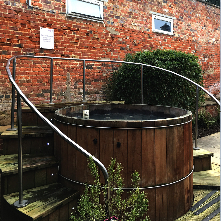 Yesterday, our account managers visited the Elan Spa with #CoreClients @greenwayhotel! The beautiful grounds features a historic building, hot tubs and plenty more to fit the needs of those after leisure or relaxation. #Cheltenham #ElanSpa #GreenwayHotel #EdenHotelCollection