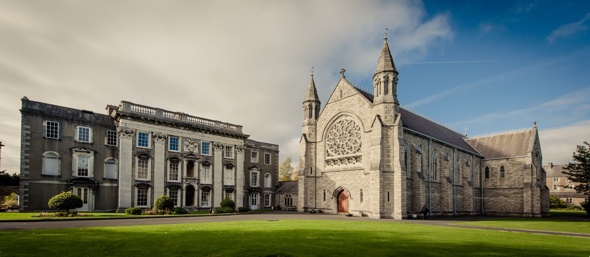 DCURooms's tweet photo. All Hallows and its grounds are simply stunning. We like to think of it as a little bit of Hogwarts in #DCU.

@DCU @DCUHP @DCUSU @DCULIB @TeamDCU
#AllHallowsCollege #DublinCityUniversity #DCUhistory
#history #dcu #dcurooms #hotel #LoveDublin #loveireland #visitdcu https://t.co/YHMRWosX9O