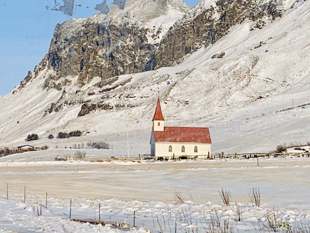 LangleyGeog's tweet photo. @lgs_news some beautiful photos of the scenery along the coast on Tuesday afternoon taken by @Monique93633251 https://t.co/xOq5JByGpk