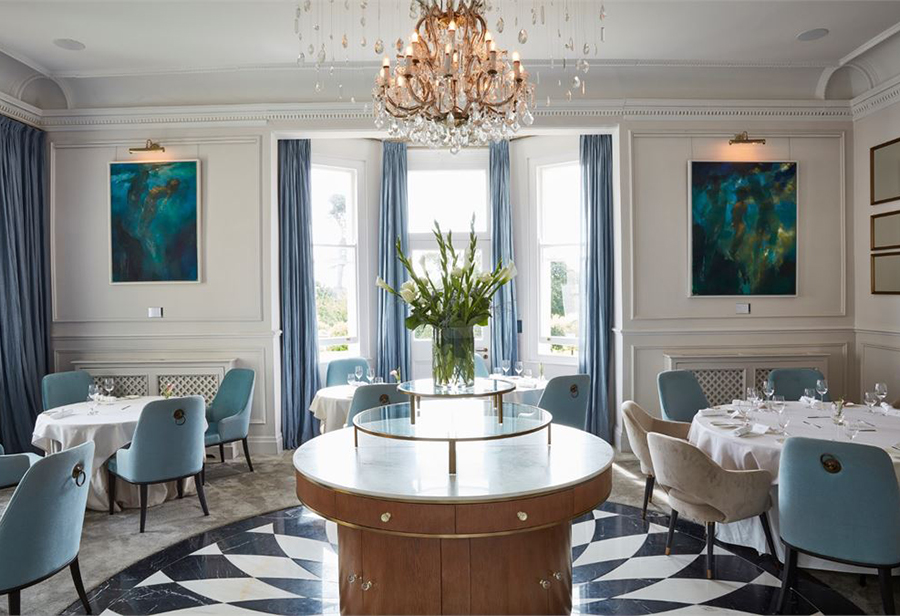 From cosy countryside inns to luxurious manor house hotels, here are all of #Devon’s 2020 #Michelin award-winning venues: maverickguide.co.uk/michelin-devon/ #DevonFood