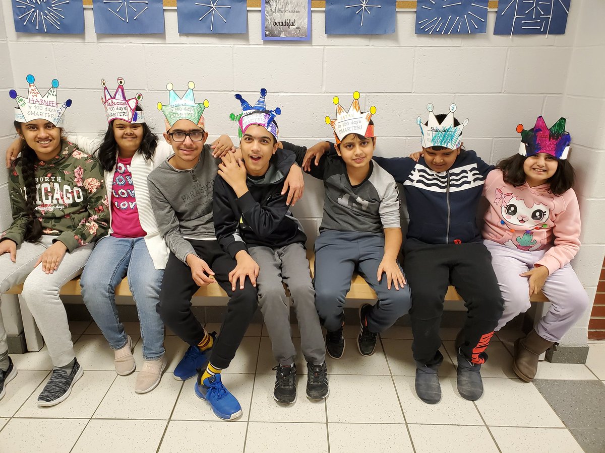Ms_Manalis's tweet image. Celebrating 100 Days of School! 👸🤴👏 #100dayssmarter #ddclass #PeelProud #teacherproud @PeelSchools @BerylFordPS