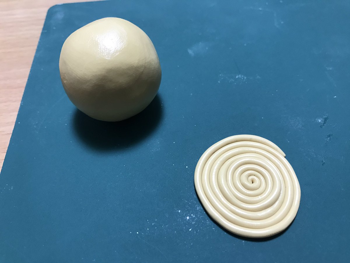 かれ うどん 1 エポパテで球体を作る 2 エポパテでぐるぐるを作る 3 球体とぐるぐるを重ねる 4 ファイズとカイザにする だいたいこんな感じ見た人もやってみるｗ