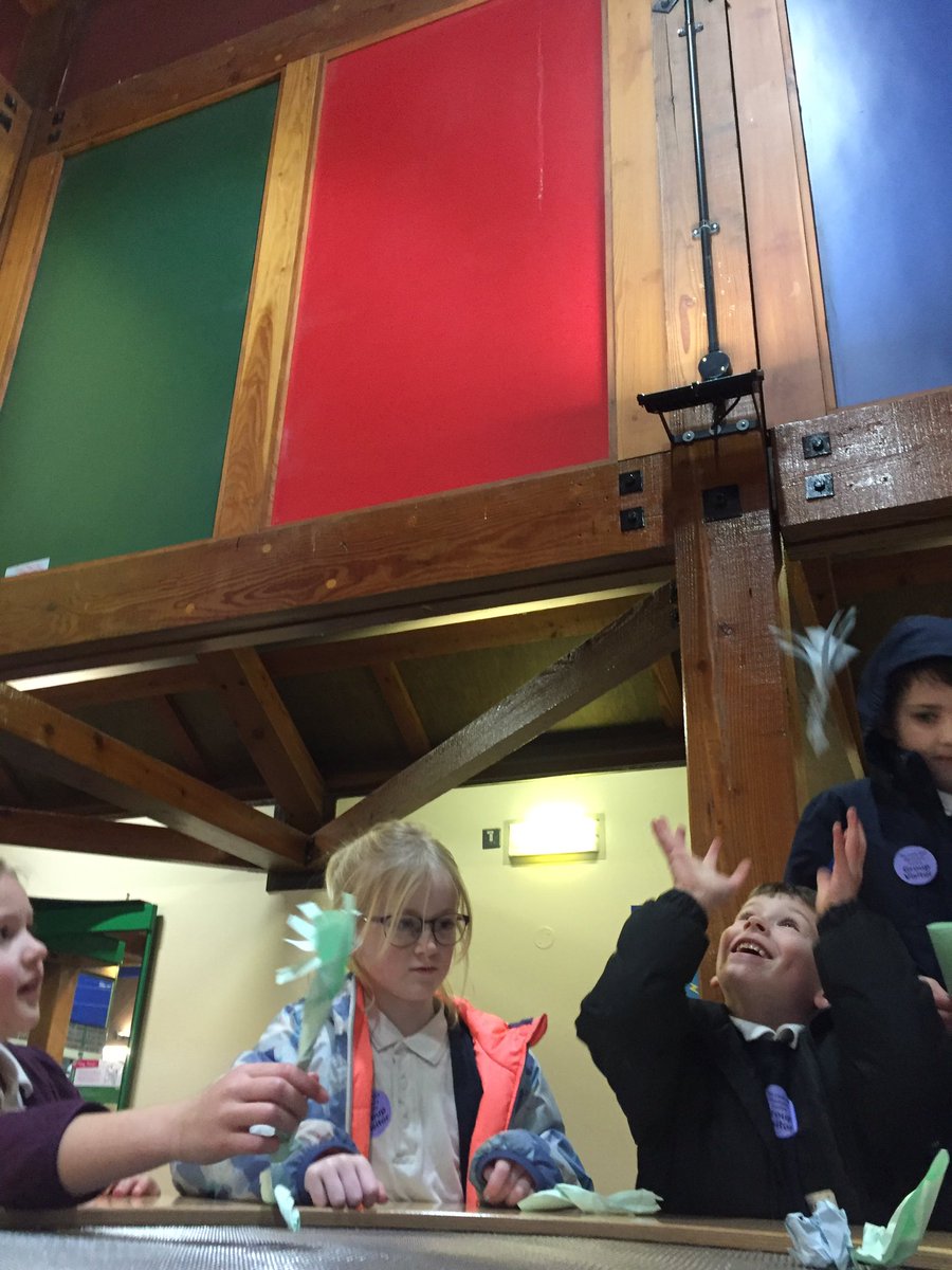 Year3TheHill's tweet photo. Having fun at The Look Out! https://t.co/OjUnjPYLSa