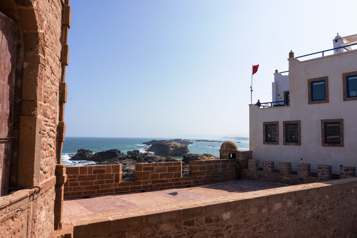Essaouira 🇲🇦 is a great place for your vacation, whether that involves a visit to beautiful pottery shops and all other numerous shops that sell spices, painted art, carpets and colourful clothing. The market experience here enjoyable than that of Europe! #VisitMorocco #PressTrip