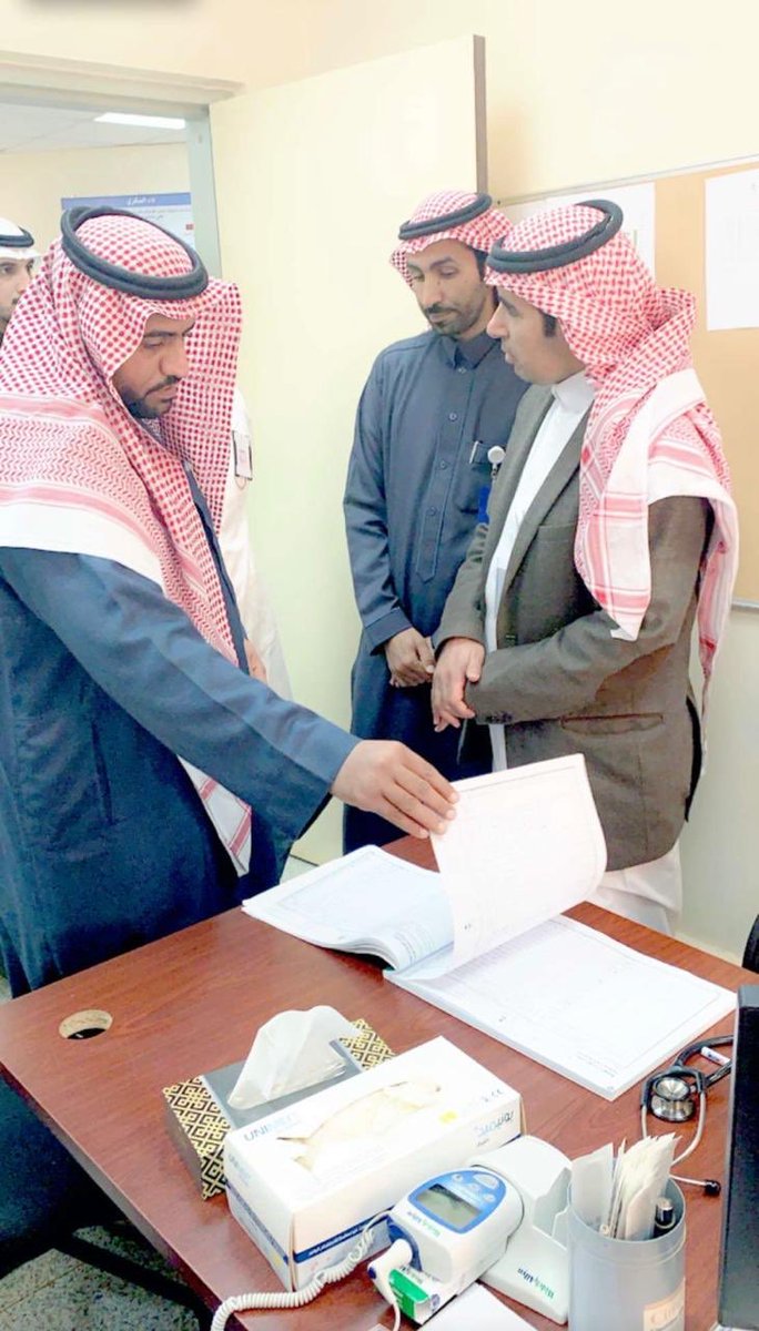دشن رئيس مركز أم الجماجم خالدالدويش 
بحضور سعادة مدير مستشفى الأرطاويه العام الأخصائي / محمد علي الرخيمي 
ومساعده للصحه العامه أ/ رائد ناصر
 ومدير و منسوبي المركز صحي 
صباح  اليوم عمل المركز الصحي 
(رعاية ممتده ١٦ ساعه )