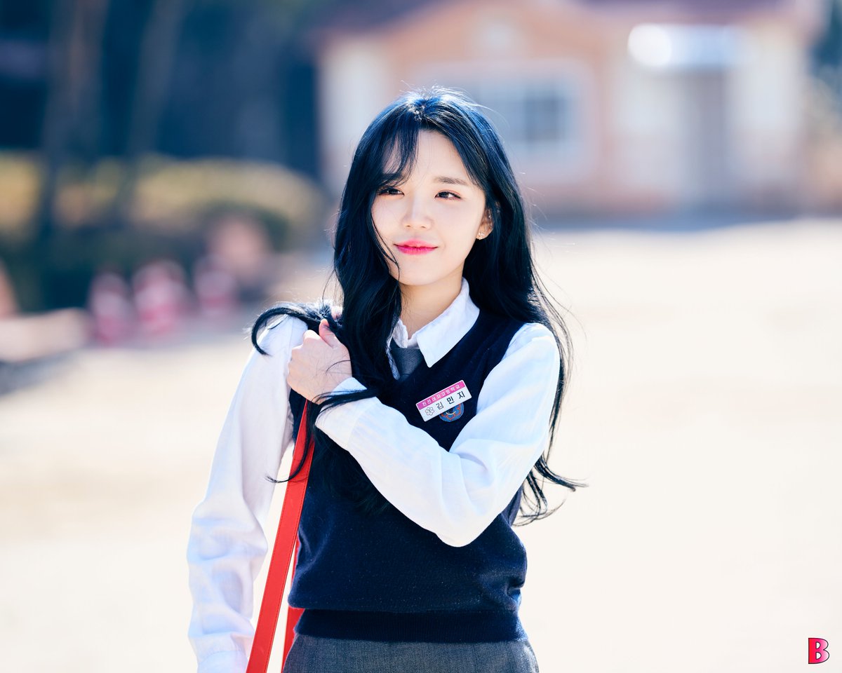 _Brilliant_MJ's tweet photo. 200211 Graduation
📷 KIM MINJI (4)
#MinJi #민지 https://t.co/dJ4EkCS3wf