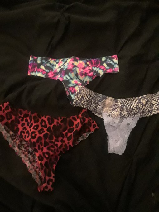 New VS #thongs #pantiesforsale DM for requests and prices #panties #pantiesmom #milfpanties #pantyfetish<a href="/tag/thongs"class="tags">#thongs</a><a href="/tag/pantiesforsale"class="tags">#pantiesforsale</a><a href="/tag/panties"class="tags"><span>#panties</span></a><a href="/tag/pics"class="tags"><span>#pics</span></a><a href="/tag/valentinesday"class="tags"><span>#valentinesday</span></a><a href="/tag/hotmilf"class="tags"><span>#hotmilf</span></a><a href="/tag/pantyseller"class="tags"><span>#pantyseller</span></a>