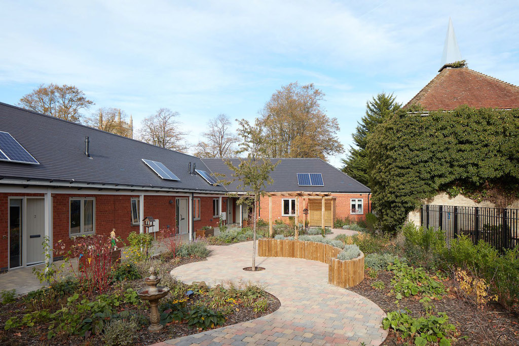 A council team’s work with people living with mental health issues, learning disabilities, and affected by substance misuse, has seen them reach the finals of the #UKHousingAwards 

<a href="/Cherwellcouncil/">Cherwell District Council</a> <a href="/OxfordshireCC/">Oxfordshire County Council</a>

labmonline.co.uk/news/specialis…