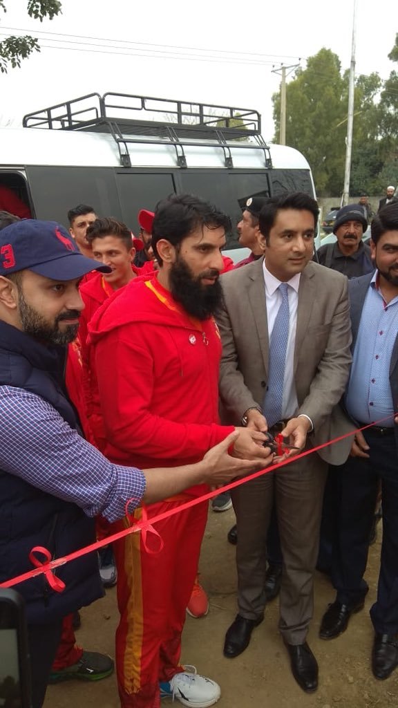 appcsocialmedia's tweet photo. Inauguration of tree plantation around #Kashmir highway.
#ISLU stays committed to its initiative of #OneRunOneTree for Greener Pakistan.
#APPNews #Pakistan #CleanGreenPakistan #BeautifulPakistan https://t.co/xPGX6MLi0X
