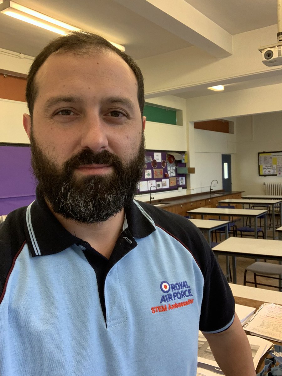 Ram5eyAwad's tweet photo. #STEMAmbassador #RAFSTEM What a great day talking to the future engineers at my local school https://t.co/tXnmhCm6QJ