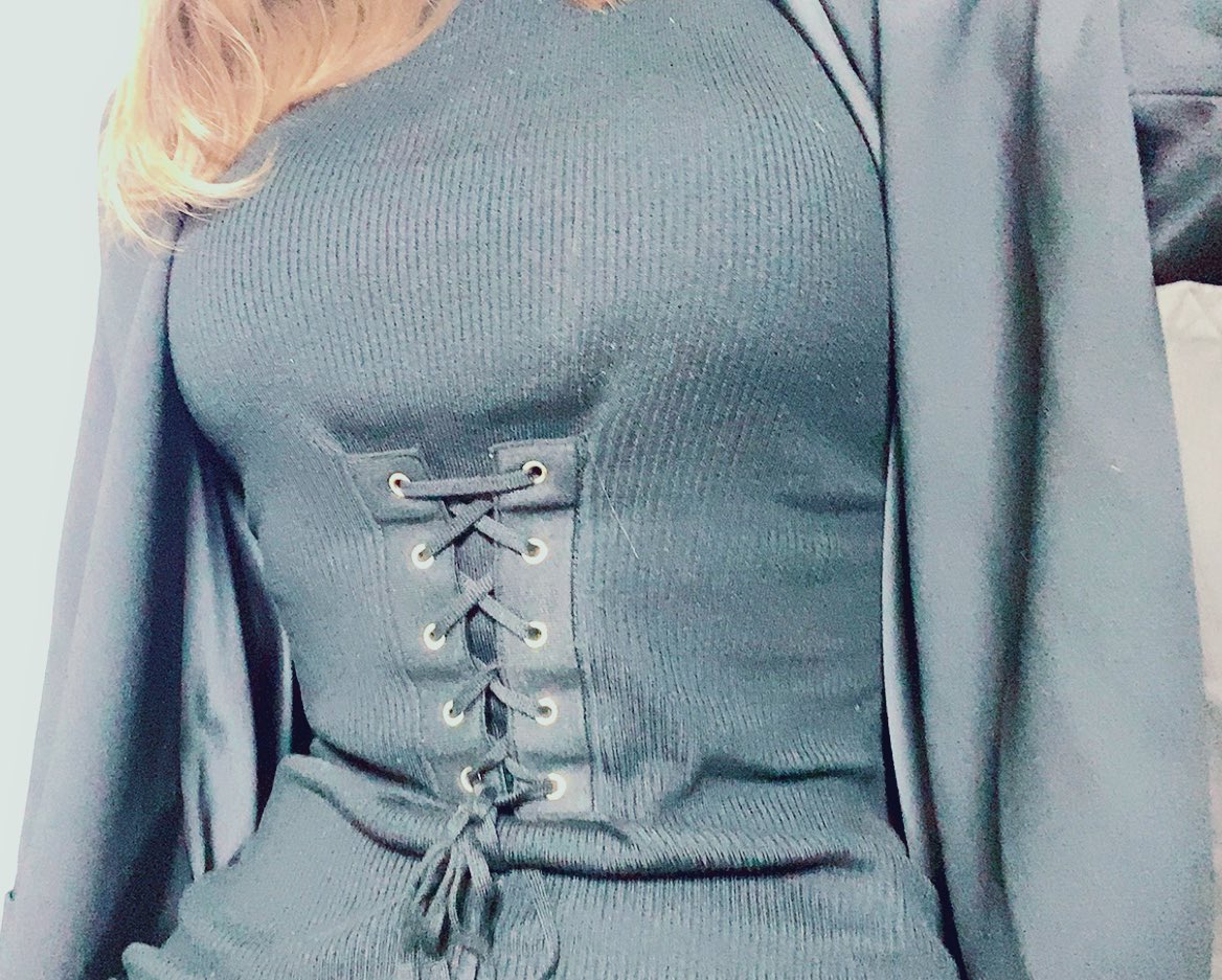 impossibleu99's tweet photo. 지금은 다짜고짜 디엠으로 들이대고 구인하냐고 묻는 사람보다 소통하는 사람이 더 좋아요
디엠 너무 쌓여서 잘 답장 안해요
자주 좋아요하고 자주 제 글에서 보이면 가끔 답장합니다😶
#멜섭  #펨돔 https://t.co/c4eCriffTk