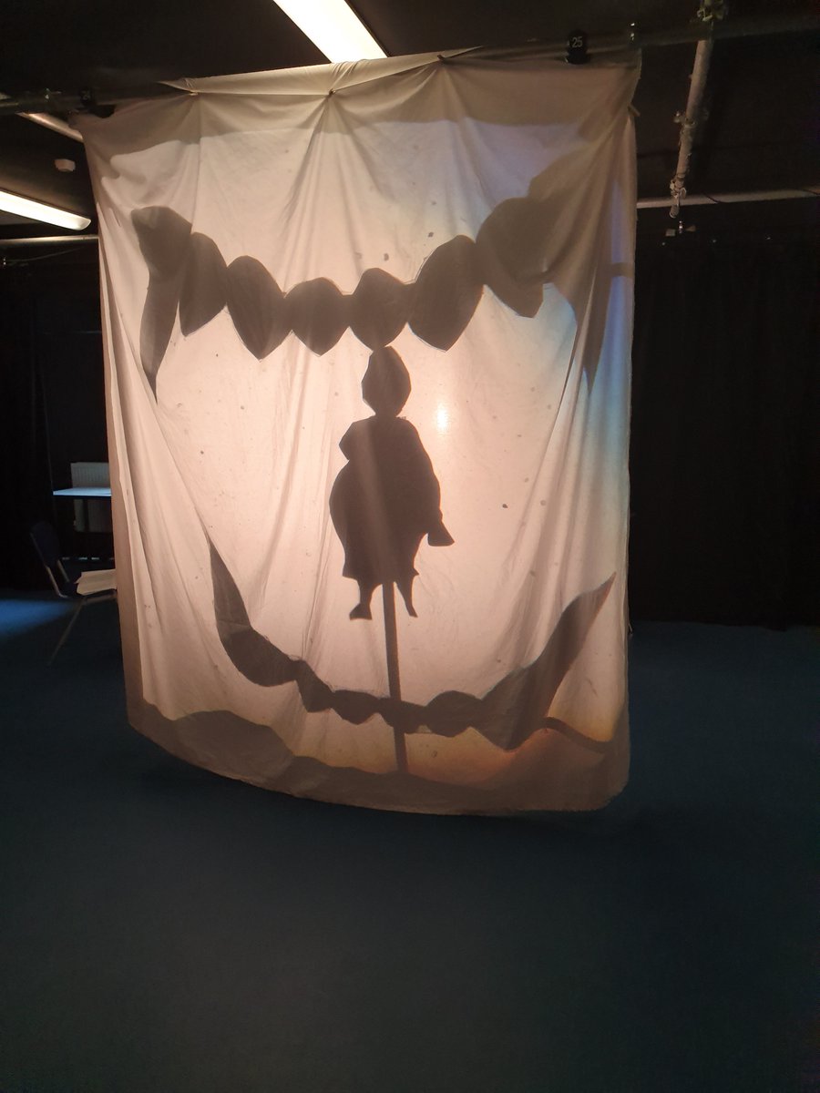 WKGS_Theatre's tweet photo. Well done to the drama #enrichment group who performed a version of #littleredridinghood today using #shadowpuppets #WKGSDRAMA #WKGSY13 @WKGS_Theatre @WestKirbyGS https://t.co/hmAjCwMeCp