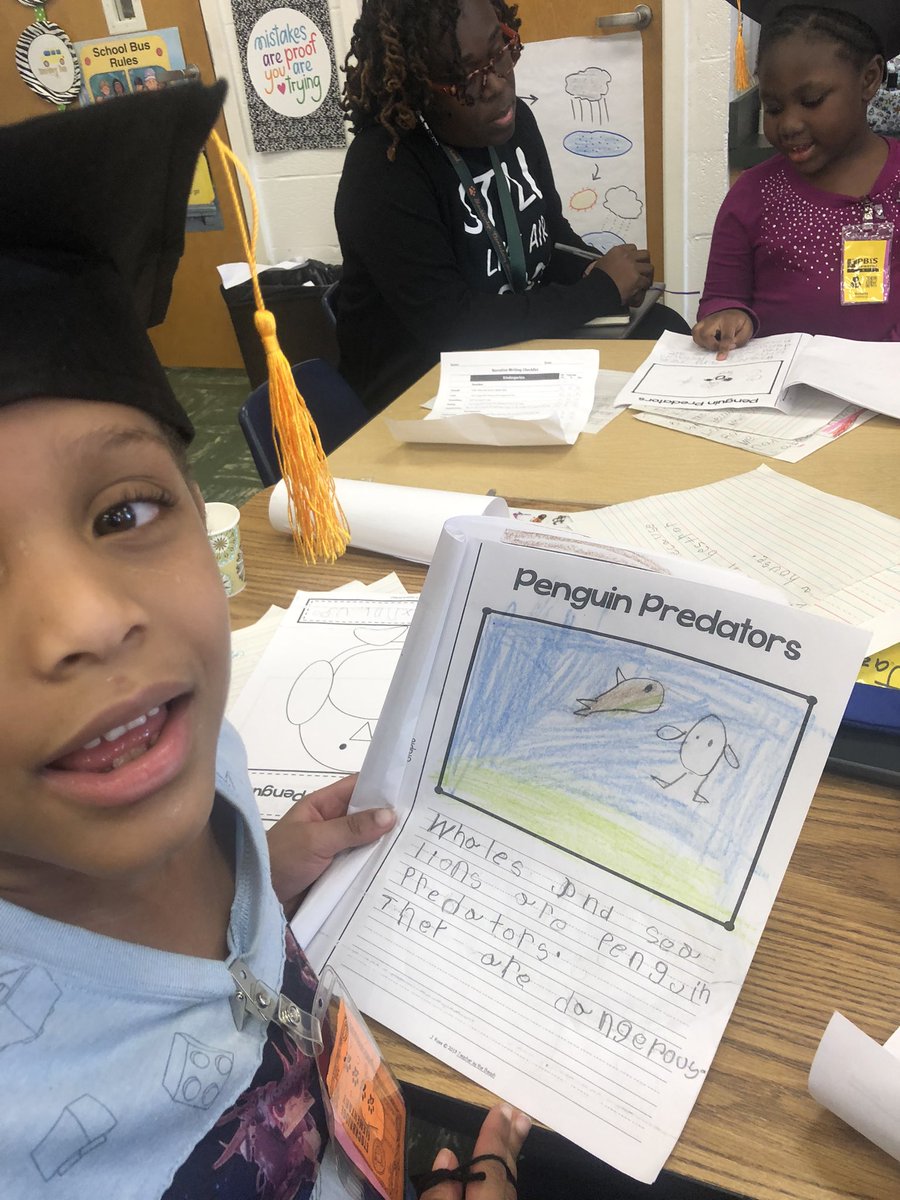 bea_holmes1's tweet image. I live for days when children celebrate each other and themselves! Thank you @GalbreathWilda for making reading and writing so engaging for our SES kindergarten students! @AusmoreT @ghardenbrooks #simplyexceptionalschool #kindergarten