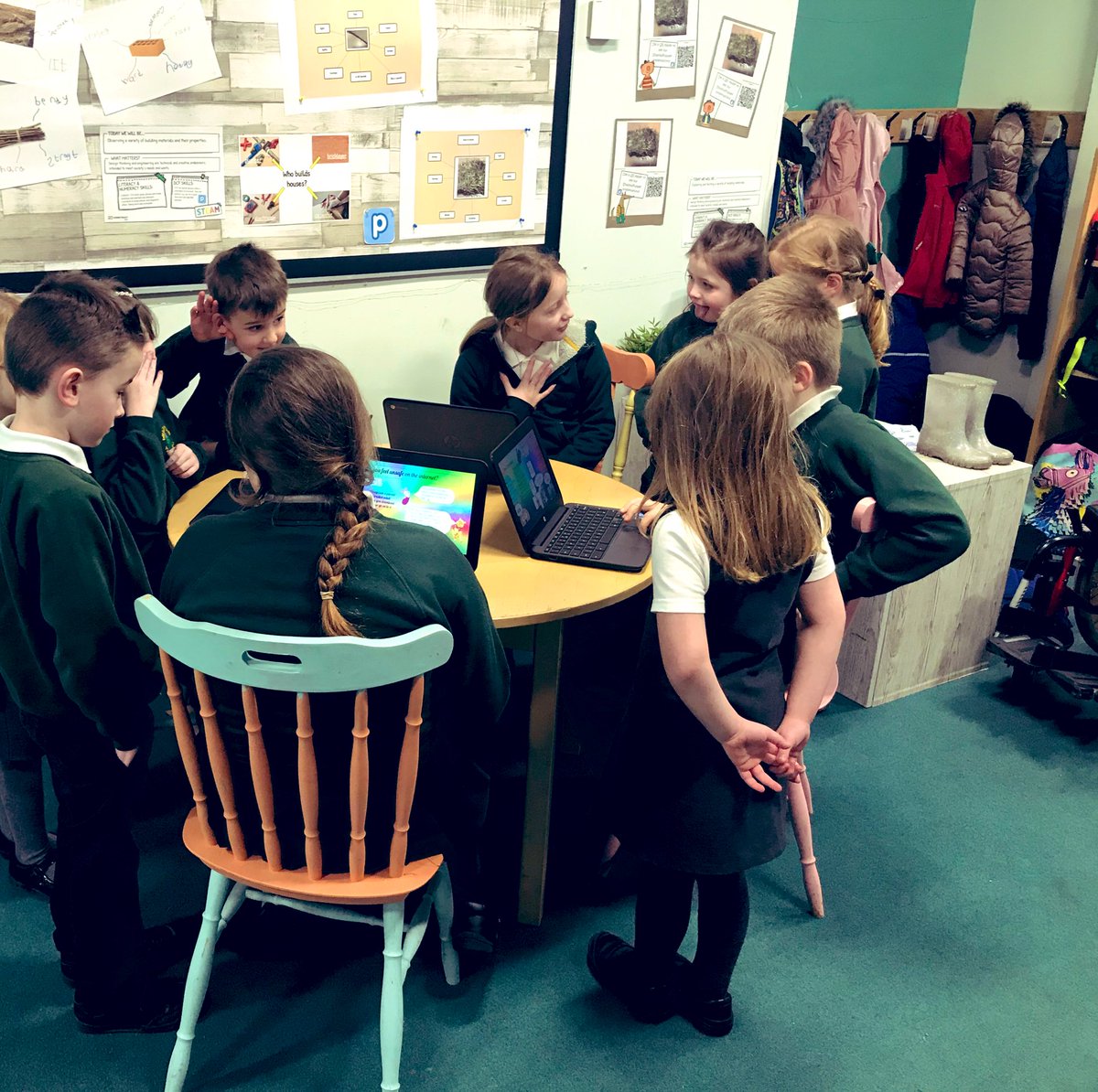 WPS1melyn's tweet photo. Today @Year5Yellow came to speak to us about internet safety #WPSICT @WillowtownPri https://t.co/PiFqmQsk6L