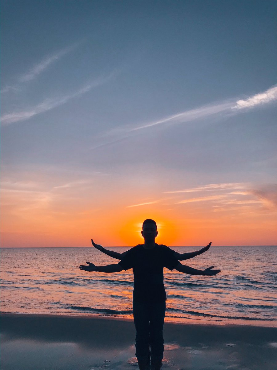 Beautiful sunset 🌅 

📍Tanjung Aru Beach, Sabah

#ShotOnIphone7