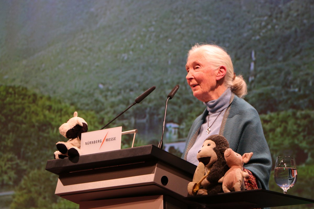 Jane Goodall at the BIOFACH opening ceremony 'We tested chimpanzees to see if they prefer organic or non-organic. They chose organic!' 🙂 #LuvOrganic