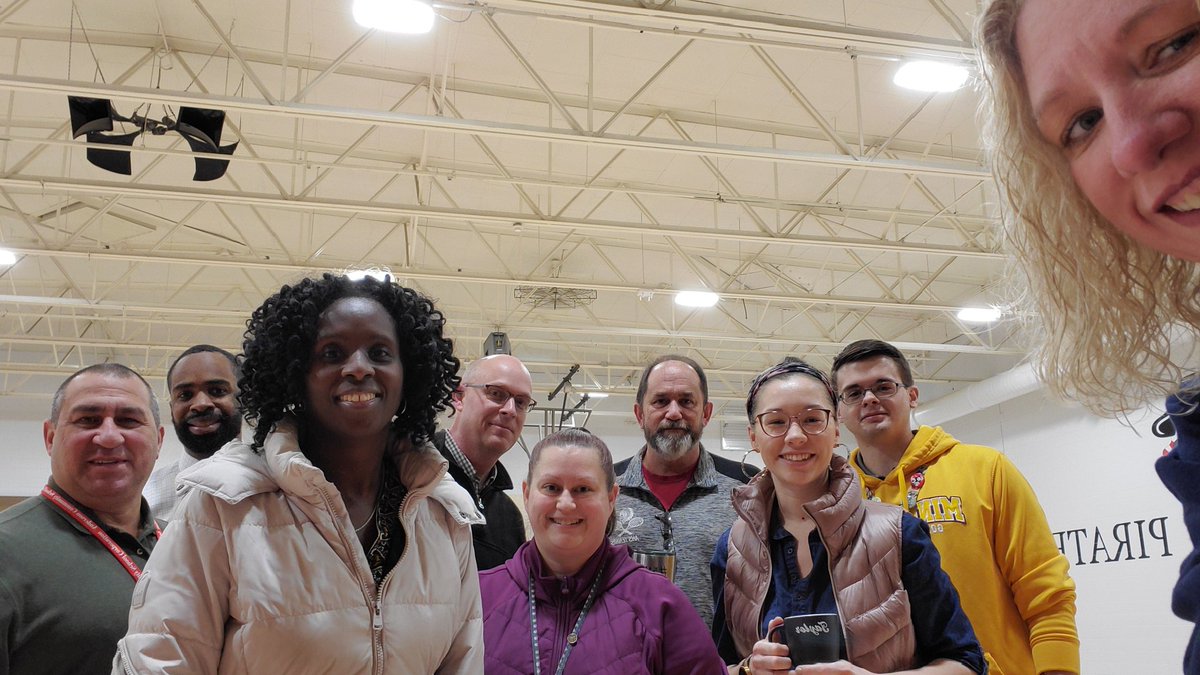 5makesafamily's tweet image. Having fun with team 3! #AIS