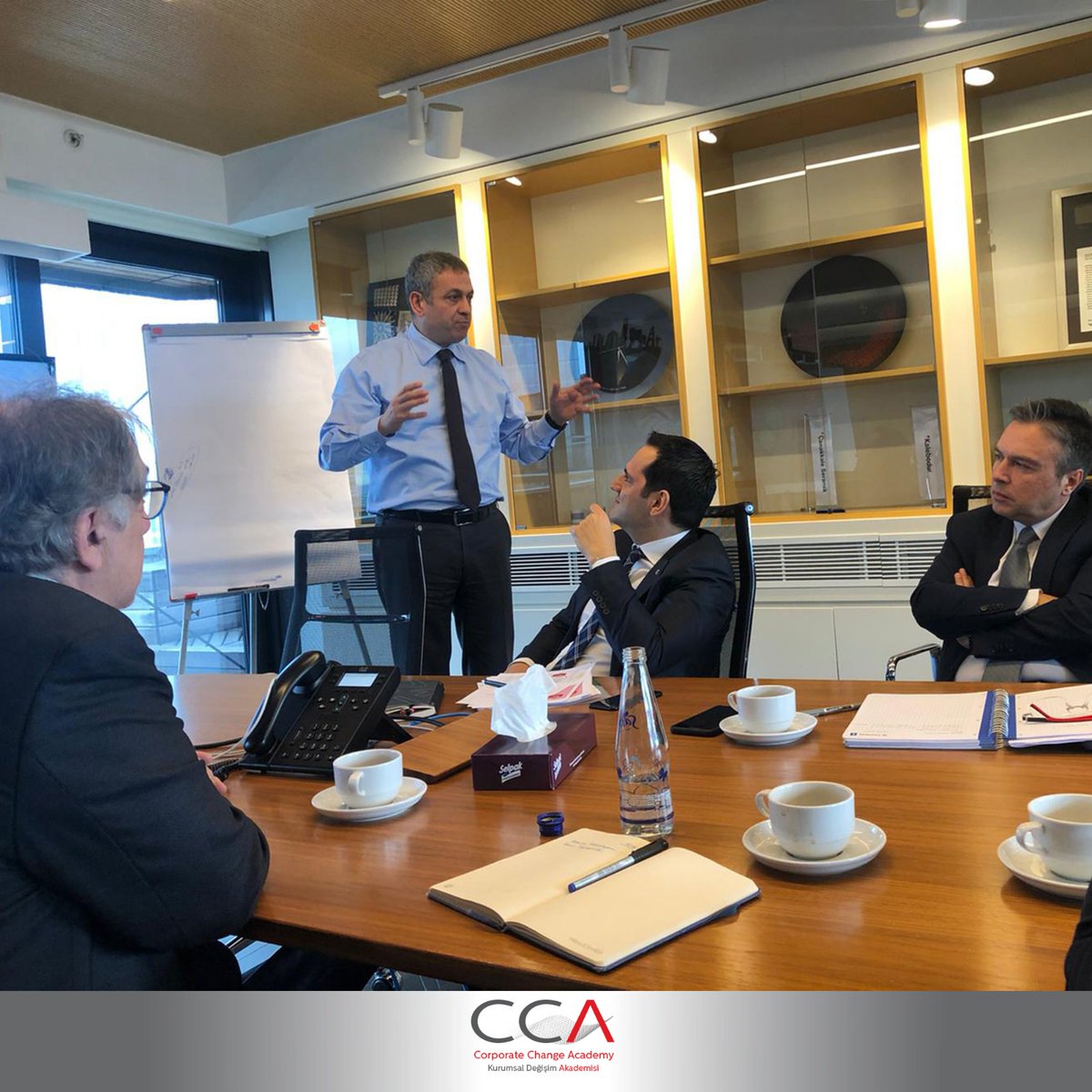 cca_kda's tweet photo. Türkiye Seramik Federasyonu ve Çimento, Cam,Seramik ve Toprak ürünleri İhracatçıları Birliği için hazırladığımız #SeramikSektörü #İhracat #StratejiHaritası tamamlandı. Her iki sektörün heyecanını paylaşmaktan ve gelişimlerine katkıda bulunmaktan mutluluk duyuyoruz. #HızlıveSade https://t.co/4rmJNcBPGy