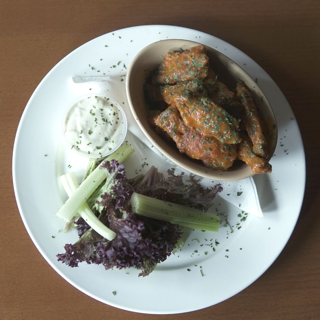 OConnells_BarD1's tweet photo. Are you going to wing it this Wednesday? 🍗
#OConnellsBar #Dublin1 #Bar #Dublin #DiscoverDublin https://t.co/Nt5QiKeUi5
