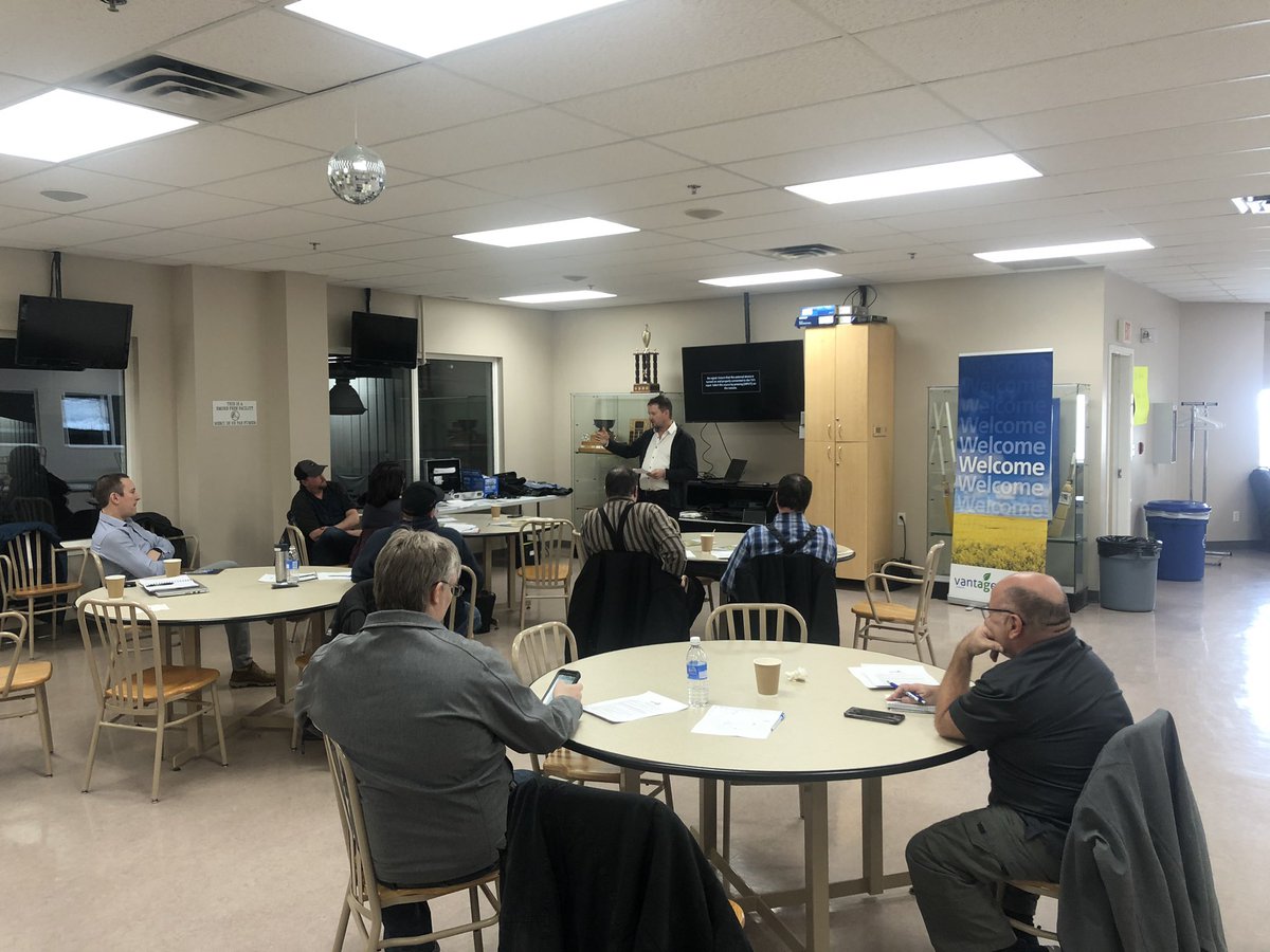 ClausToerper's tweet image. Had a great meeting with a few members of our @Vantage_Canada team in Falher yesterday. Today Rycroft ! Taking the confusion out of managing #agdata and extracting value out of the things you already own. #youcantmanagewhatyoudontmeasure #precisionmanagement