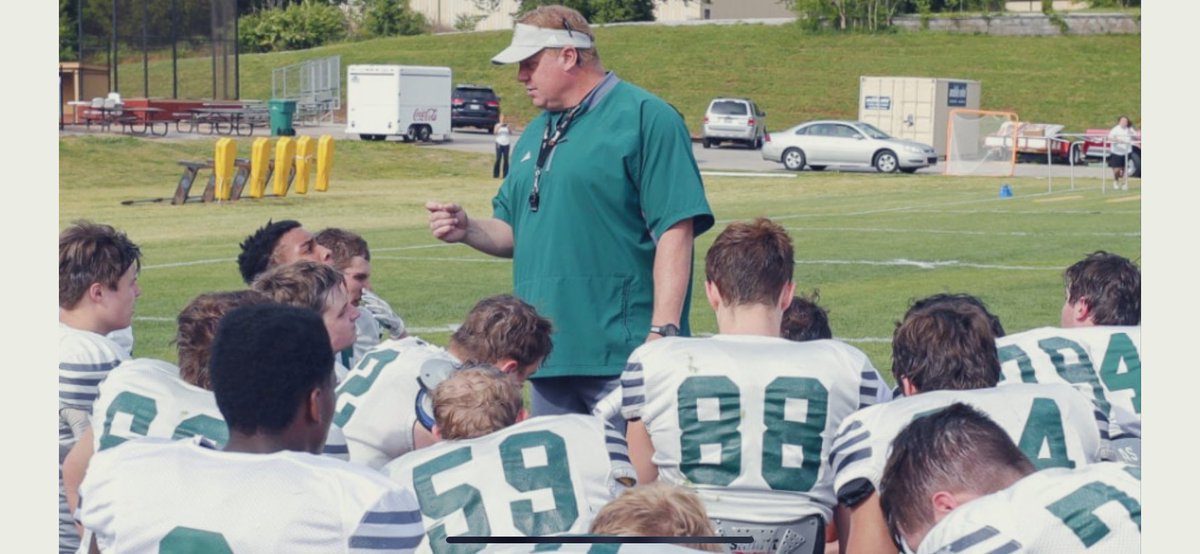 Want to be ELITE? QB’s RB’s and Receivers in Grades 5-8 – come to Knoxville Catholic Football’s ELITE SKILLS CAMP, Sunday, March 8 from 2-5 p.m. Learn the fundamentals and techniques to be elite. SIGN UP TODAY: knoxvillecatholic.com/elite-skills-c…