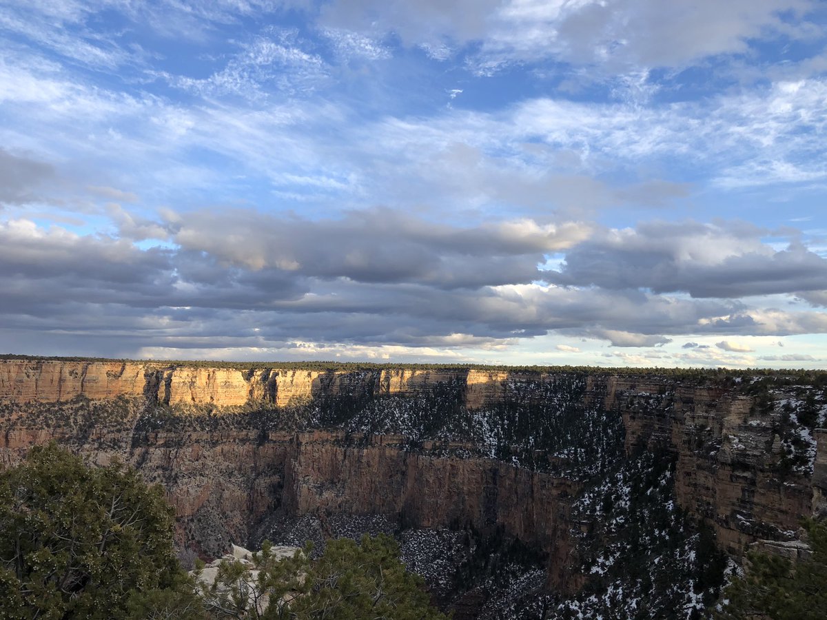 LaMuffins's tweet photo. And I think to myself...what a wonderful world 🌍 https://t.co/BpMncV9TaD