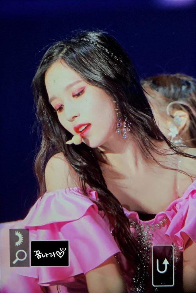 mjlee317's tweet photo. я говно
#MINAISBACK @JYPETWICE https://t.co/t3uRWdoY1g