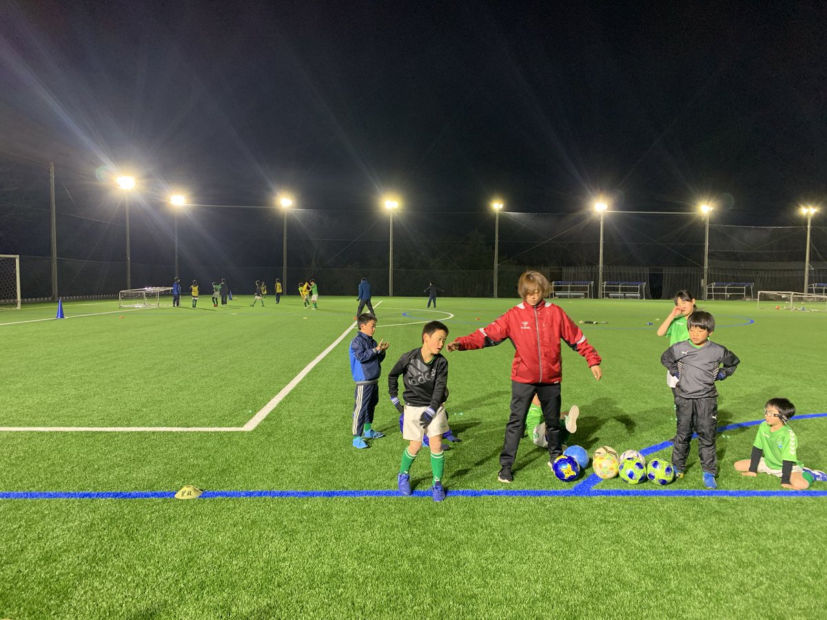 SEISAosafc's tweet photo. OSA FC サッカースクール

2020/02/12の練習風景

OSA  FCサッカースクールでは無料体験会を実施しております。活動場所は星槎湘南スタジアムです。また送迎バスもごさいます。JFA公認グラウンドで一緒にサッカーしませんか？？

お問い合わせ
seisamochimaru@gmail.com https://t.co/VDoVWLQ7QV