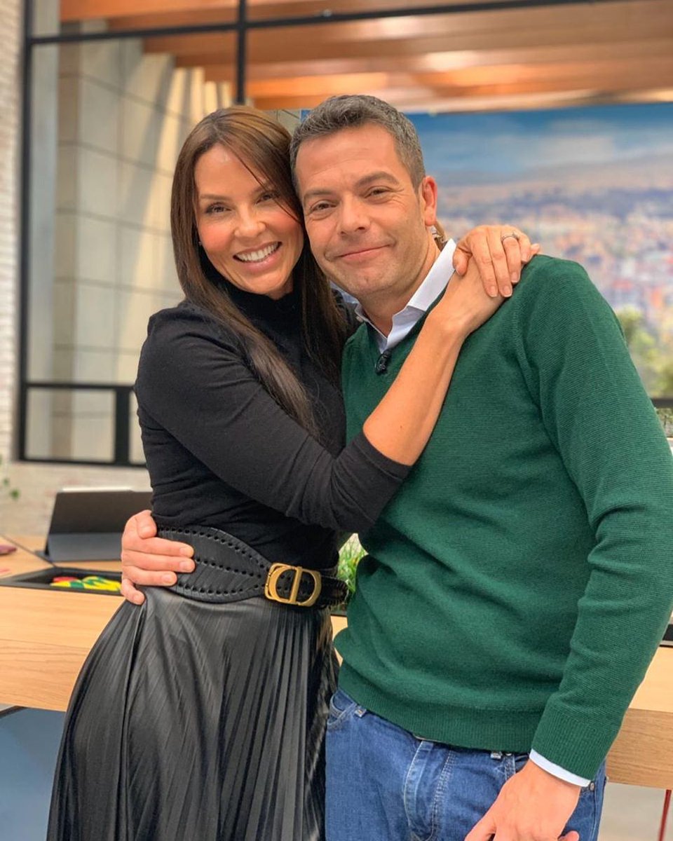 Feliz de verte Iván Lalinde y compartir un muy buen café en El Desayuno Gracias!! 😘😘😘😘😘😘😘😘😘😘