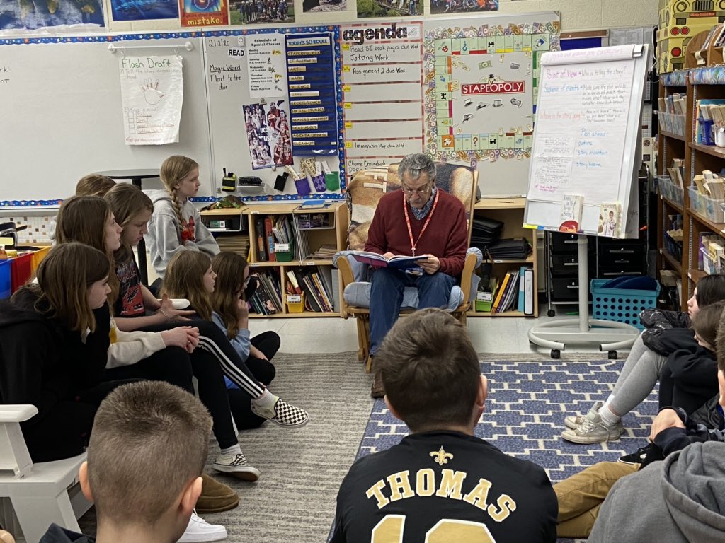 AntoliniES's tweet photo. Thank you to everyone who came to read to our students on Northwest Connecticut Read Aloud Day! Our volunteers and @NWCTChamber make this day possible each year! https://t.co/2C4fNU3yDd
